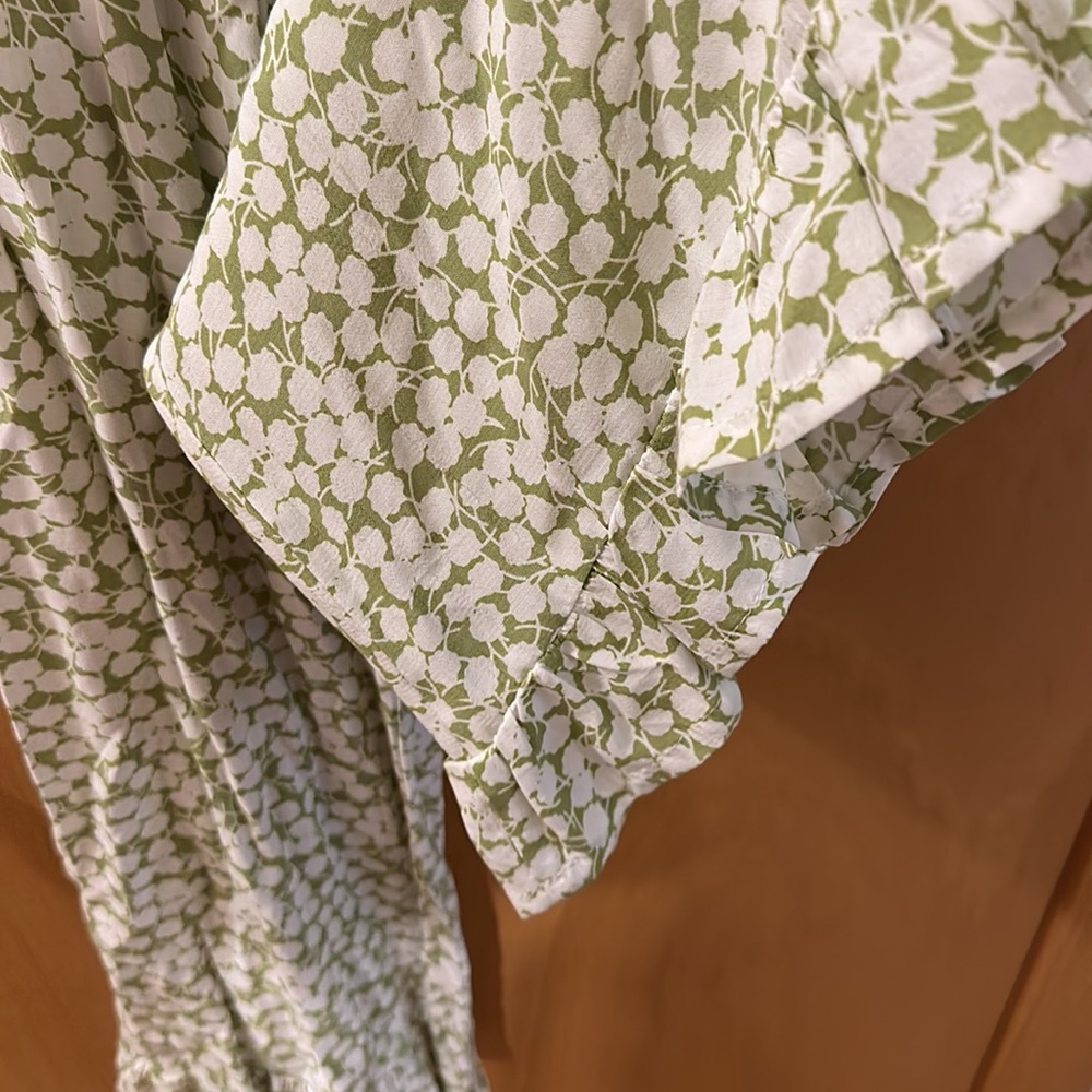 Faithfull the Brand Women’s Floral Smocked Sleeveless Jumpsuit Green Size 6-8 - Picture 6 of 15